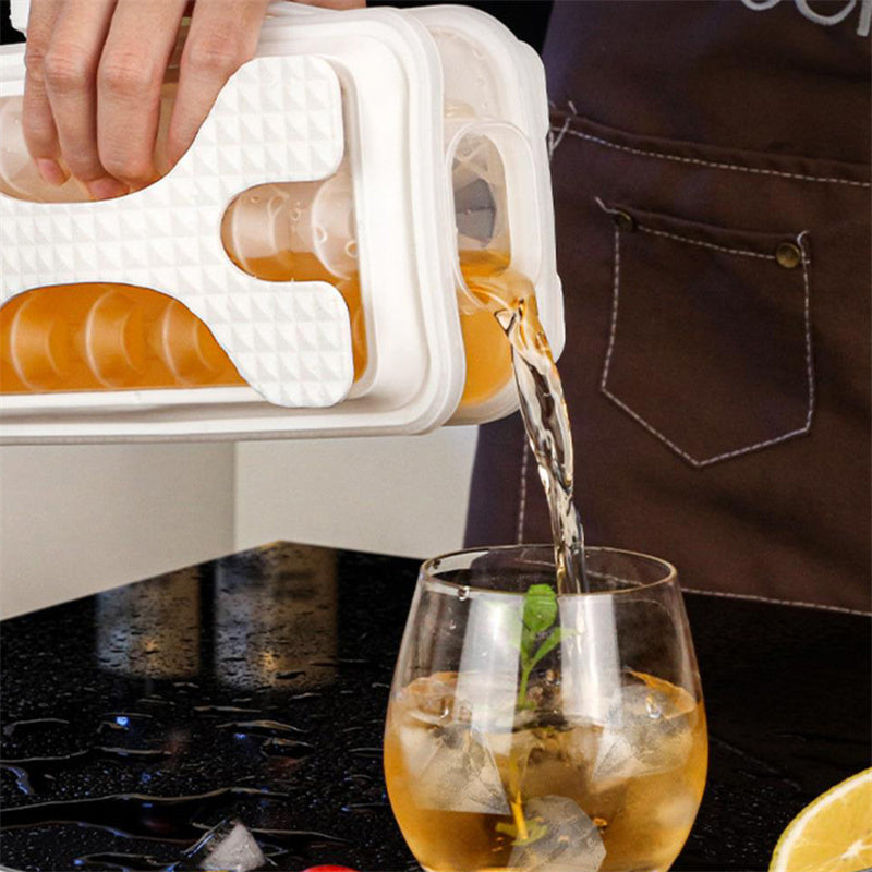 2-in-1 Ice Cube Maker & Bottle – Portable, Stylish & Easy Use - Elysian Nest